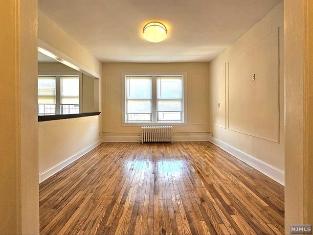 Rental Property at 15 Morgan Place 16, North Arlington, New Jersey - Bedrooms: 1 
Bathrooms: 1 
Rooms: 5  - $1,850 MO.