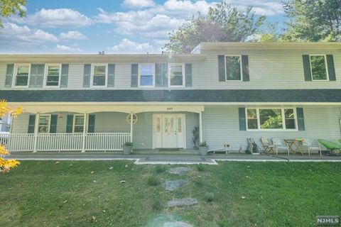 207 Crescent Avenue, Ramsey, NJ 07446 - #: 24022432