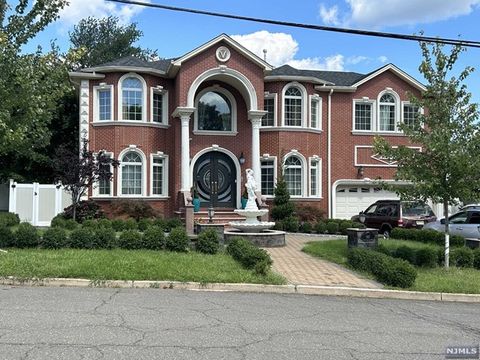 187 Hebberd Avenue, Paramus, NJ 07652 - MLS#: 24028228