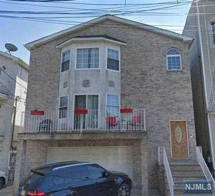 Rental Property at 201 Armstrong Avenue 1st Floor, Jersey City, New Jersey - Bedrooms: 4 
Bathrooms: 2 
Rooms: 6  - $3,100 MO.
