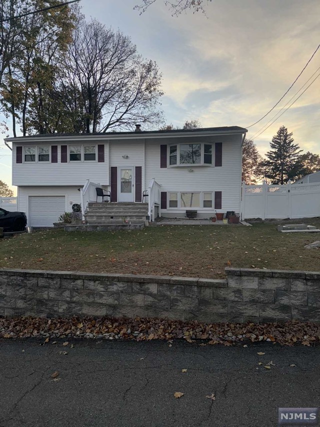 Property for Sale at 30 Point Pleasant Road, Hopatcong, New Jersey - Bedrooms: 4 
Bathrooms: 3 
Rooms: 9  - $522,000