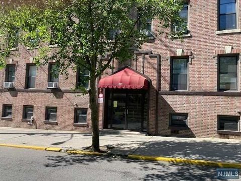 321 79th Street Unit 11, North Bergen, NJ 07047 - MLS#: 24020436