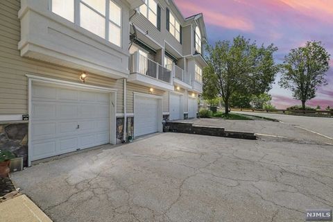 146 Summit Ridge Rdg, Pompton Lakes, NJ 07442 - MLS#: 24026490