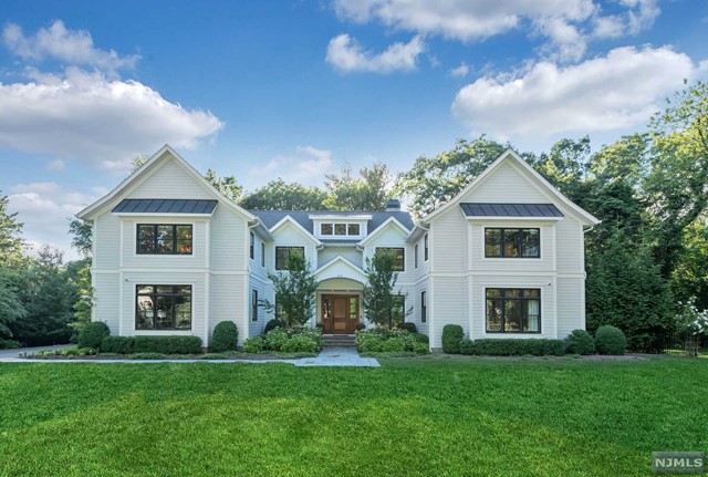 Property for Sale at 240 Terrace Road, Franklin Lakes, New Jersey - Bedrooms: 4 
Bathrooms: 4.5 
Rooms: 8  - $3,650,000