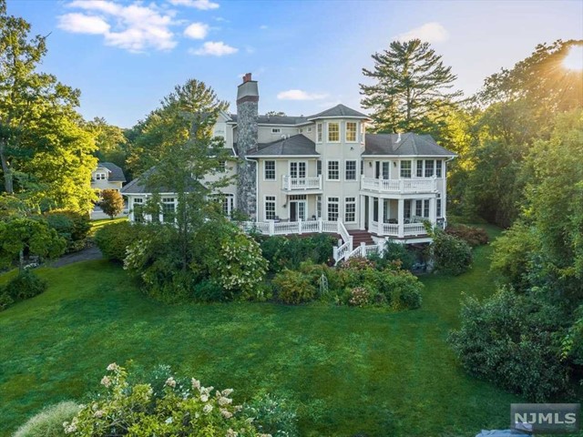 49 Briarcliff Road, Mountain Lakes Boro, New Jersey - 8 Bedrooms  
8 Bathrooms  
18 Rooms - 