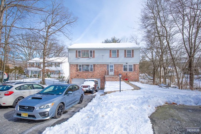 Photo 1 of 11 Gorge Drive, Wanaque, New Jersey, $550,000, Web #: 324012489