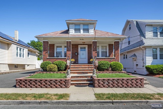 Property for Sale at 53 Cliff Street, Haledon, New Jersey - Bedrooms: 2 
Bathrooms: 1 
Rooms: 6  - $459,000