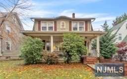 115 Alexander Avenue, Nutley, New Jersey - 3 Bedrooms  
2 Bathrooms  
5 Rooms - 