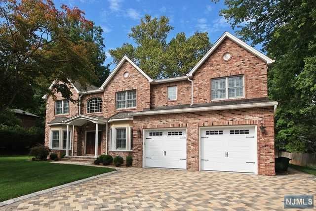 Property for Sale at 5 Day Avenue, Tenafly, New Jersey - Bedrooms: 6 
Bathrooms: 6 
Rooms: 15  - $1,950,000