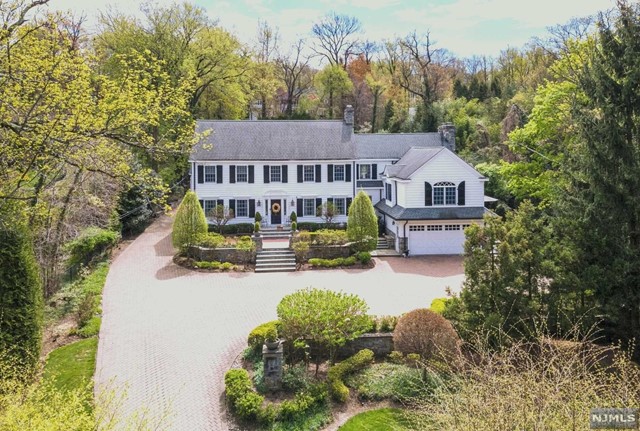 Property for Sale at 293 Morrow Road, Englewood, New Jersey - Bedrooms: 5 
Bathrooms: 6.5 
Rooms: 13  - $2,890,000