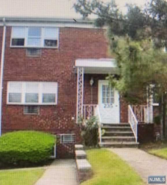 235 Mary Street 1, Hackensack, New Jersey - 1 Bathrooms  
1 Rooms - 