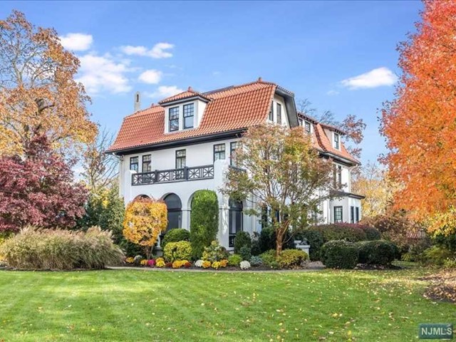 Property for Sale at 171 Christopher Street, Montclair, New Jersey - Bedrooms: 10 
Bathrooms: 5 
Rooms: 16  - $1,900,000