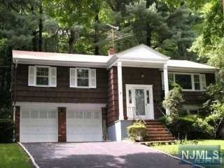 Rental Property at 210 Hillcrest Road, Ridgewood, New Jersey - Bedrooms: 4 
Bathrooms: 3 
Rooms: 8  - $5,000 MO.