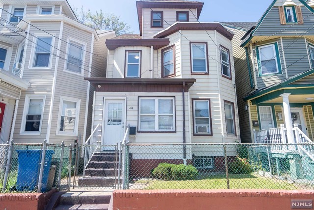 Rental Property at 408 E 30th Street, Paterson, New Jersey - Bedrooms: 4 
Bathrooms: 2 
Rooms: 5  - $3,300 MO.