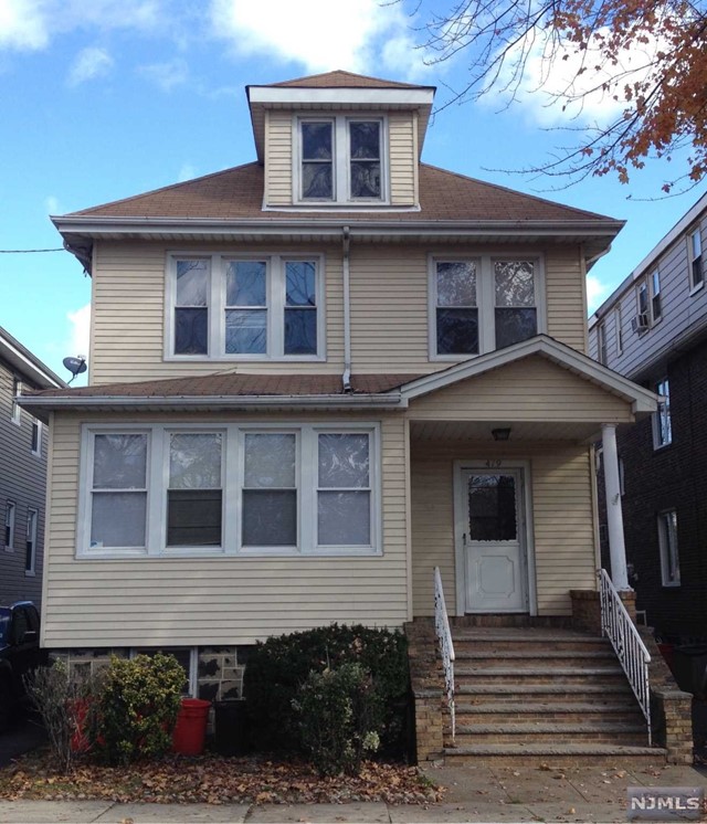 479 Oakdene Avenue, Cliffside Park, New Jersey - 2 Bedrooms  
1 Bathrooms  
6 Rooms - 