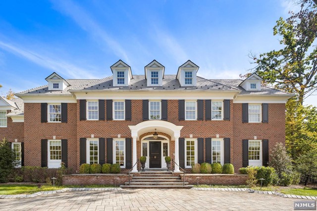 Photo 1 of 48 Fox Hedge Road, Saddle River, New Jersey, $4,650,000, Web #: 324011173