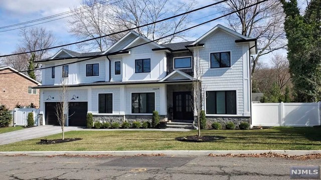 Property for Sale at 24 Cypress Place, Demarest, New Jersey - Bedrooms: 6 
Bathrooms: 5 
Rooms: 12  - $2,199,000