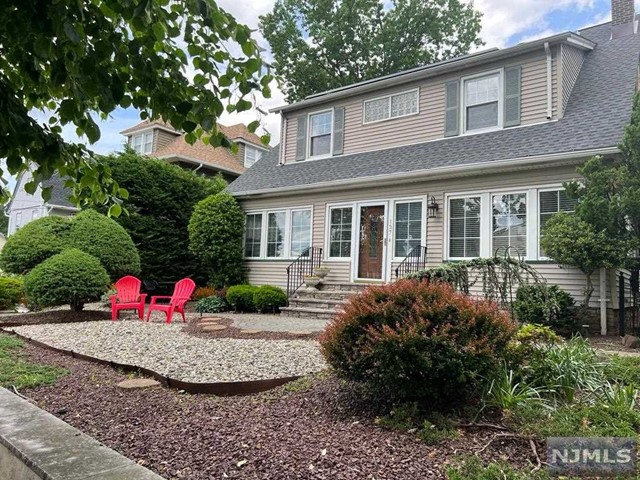 Photo 1 of 137 Woodland Avenue, Rutherford, New Jersey, $5,500, Web #: 324008035