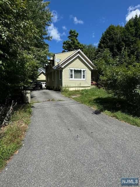 14 Valley View Avenue, Oakland, NJ 07436 - MLS#: 24026537