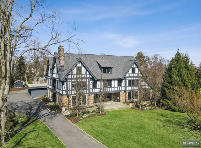 Property for Sale at 159 Gates Avenue, Montclair, New Jersey - Bedrooms: 6 
Bathrooms: 8.5 
Rooms: 22  - $8,500,000