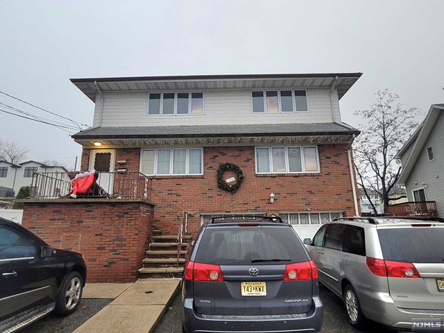 136 Columbus Avenue 2nd Fl, Palisades Park, New Jersey - 2 Bedrooms  
1 Bathrooms  
4 Rooms - 