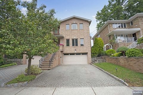 309 Roff Avenue Unit B, Palisades Park, NJ 07650 - MLS#: 24026798