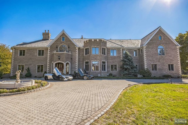 Property for Sale at 24 Club Way, Montclair, New Jersey - Bedrooms: 8 
Bathrooms: 10.5 
Rooms: 23  - $16,999,999