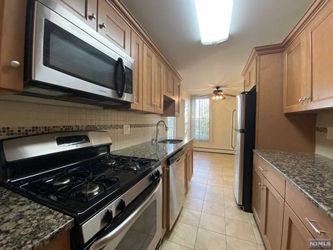 830 Main Street Unit 830F, Belleville, NJ 07109 - MLS#: 24028896