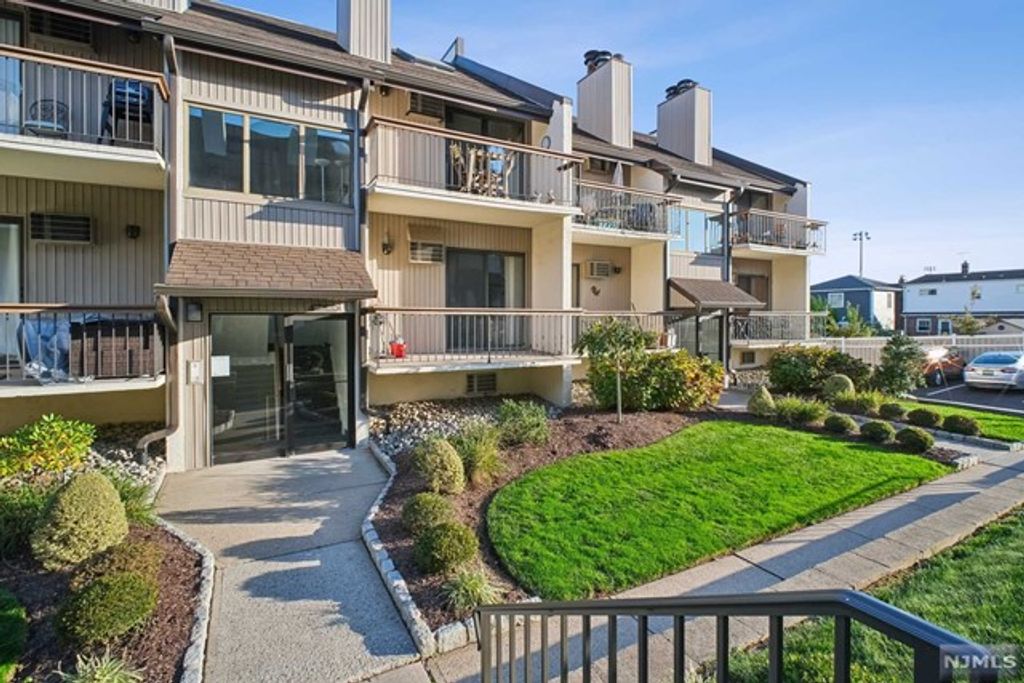 708 West Ridge Mews, Wood Ridge, NJ 07075, MLS #24035849 