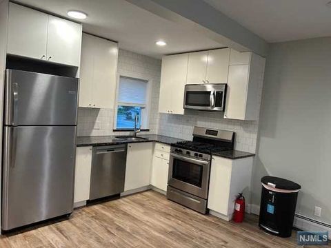 MLS: 24039243