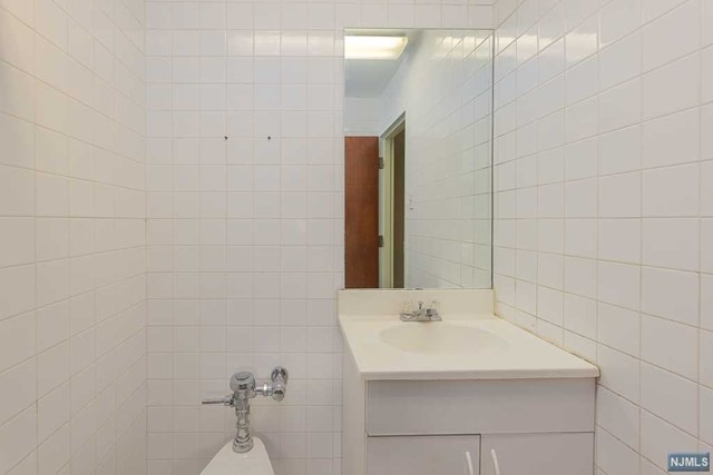 Mahwah, New Jersey 07430, United States, ,Commercial,Active,72101