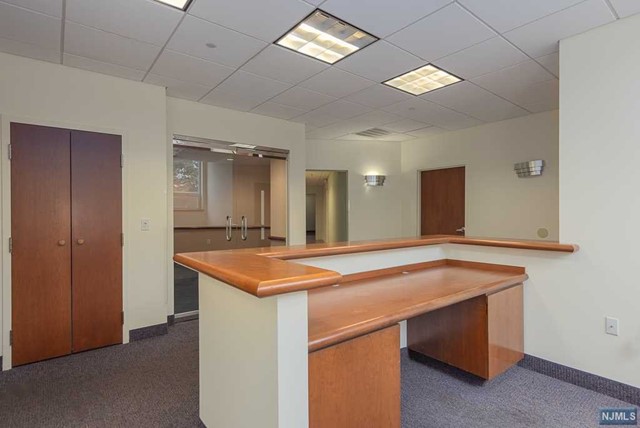 Mahwah, New Jersey 07430, United States, ,Commercial,Active,72101