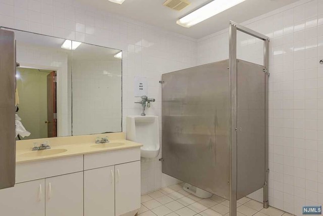 Mahwah, New Jersey 07430, United States, ,Commercial,Active,72101