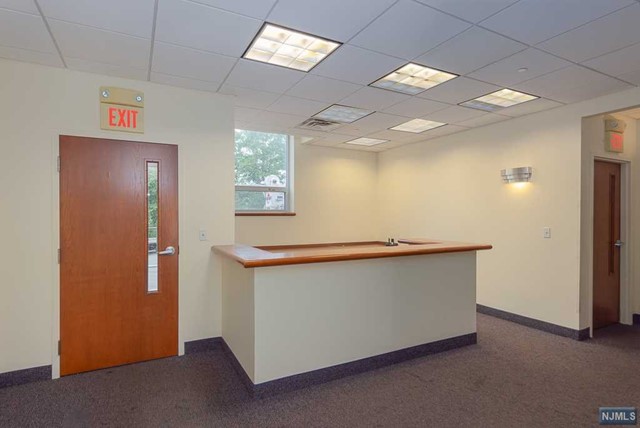 Mahwah, New Jersey 07430, United States, ,Commercial,Active,72101