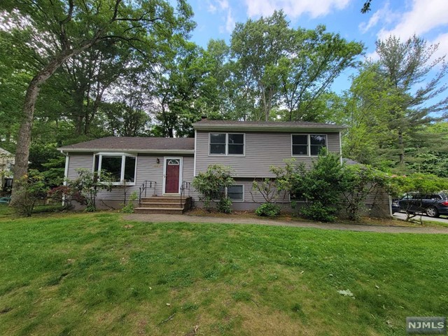 Photo 1 of 449 Elizabeth Avenue, Ramsey, New Jersey, $739,000, Web #: 324017629