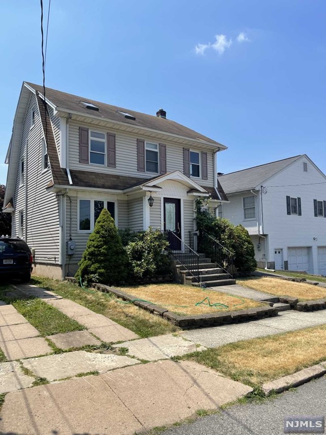 Rental Property at 100 Ackerman Avenue, Saddle Brook, New Jersey - Bedrooms: 3 
Bathrooms: 2 
Rooms: 7  - $3,500 MO.