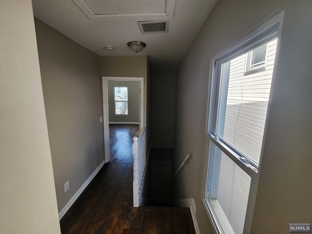 Rental Property at 1081 William Street 2, Elizabeth, New Jersey - Bedrooms: 3 
Bathrooms: 1 
Rooms: 6  - $3,200 MO.