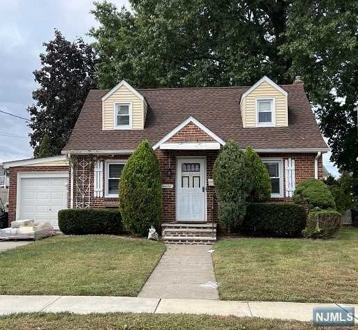 Property for Sale at 410 Grunauer Place, Fair Lawn, New Jersey - Bedrooms: 3 
Bathrooms: 2 
Rooms: 7  - $549,900