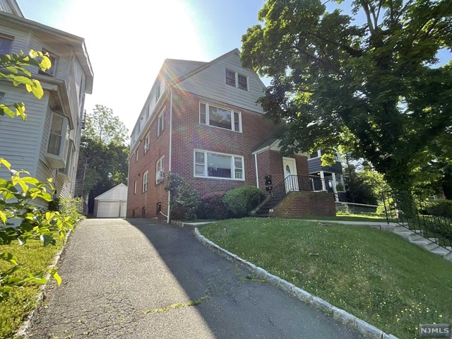 Photo 1 of 47 Morris Place, Bloomfield, New Jersey, $840,000, Web #: 324019338