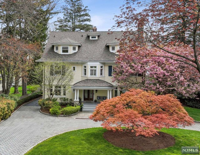 Property for Sale at 127 Mountain Avenue, Montclair, New Jersey - Bedrooms: 7 
Bathrooms: 5.5 
Rooms: 14  - $1,900,000
