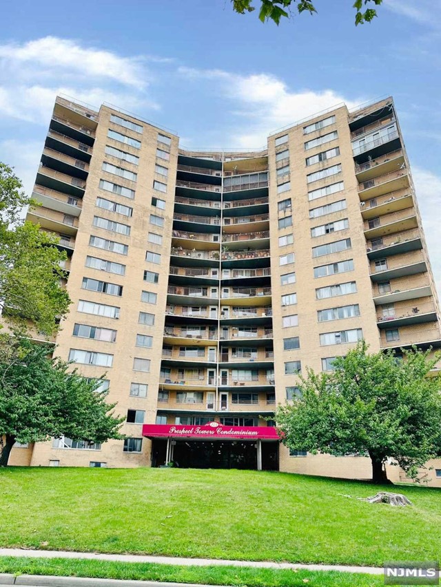 275 Prospect Street 1C, East Orange, New Jersey 124,900, ID