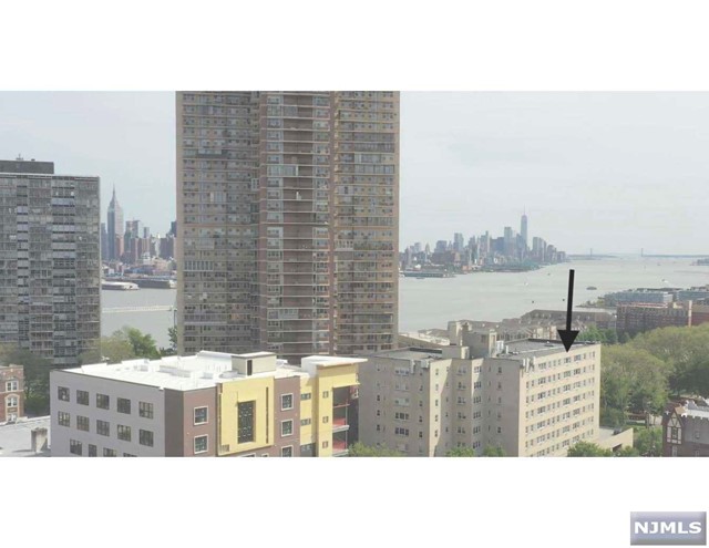 Photo 1 of 6010 Boulevard East 85, West New York, New Jersey, $289,000, Web #: 324017660