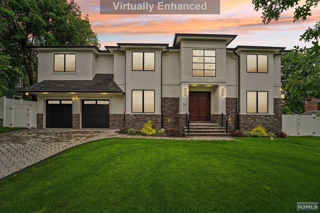 Property for Sale at 241 Washington Place, Paramus, New Jersey - Bedrooms: 6 
Bathrooms: 6 
Rooms: 15  - $2,199,000