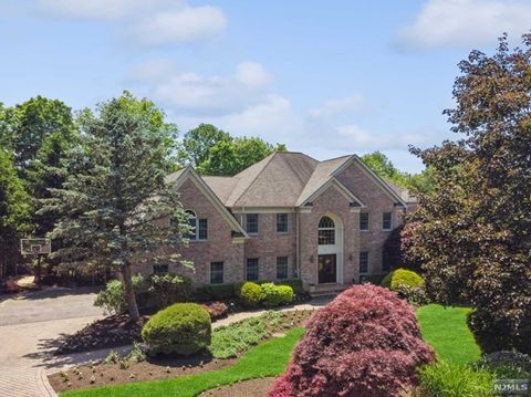 6 Mettowee Farms Court, Upper Saddle River, NJ 07458 - #: 24016617