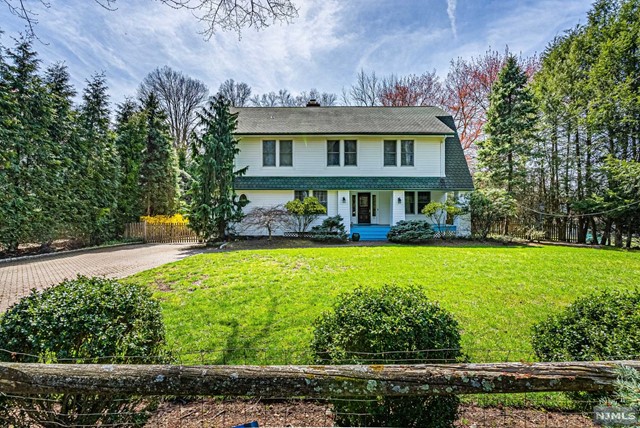 Property for Sale at 41 Orchard Road, Demarest, New Jersey - Bedrooms: 5 
Bathrooms: 5 
Rooms: 10  - $1,899,999