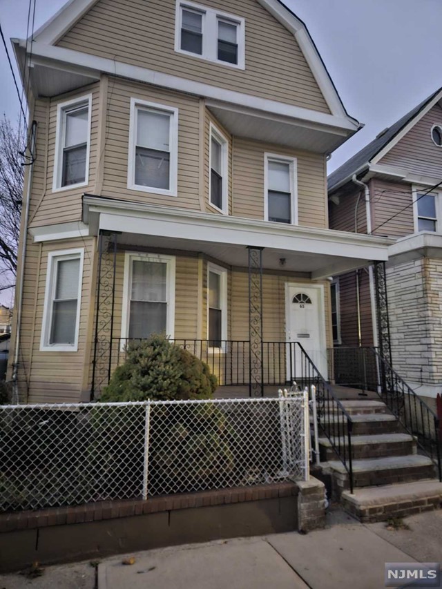 Rental Property at 65 Norwood Street, Newark, New Jersey - Bedrooms: 1 
Bathrooms: 1 
Rooms: 3  - $1,100 MO.