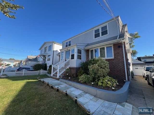 Rental Property at 170 Prospect Street 2, Garfield, New Jersey - Bedrooms: 2 
Bathrooms: 1 
Rooms: 5  - $2,200 MO.