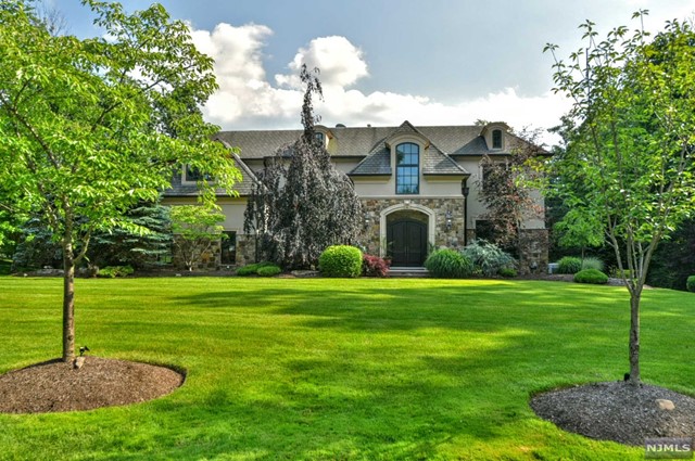 Photo 1 of 70 Oak Drive, Upper Saddle River, New Jersey, $3,700,000, Web #: 324020178