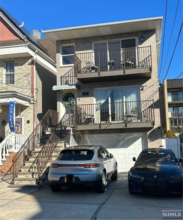 Rental Property at 108 Kamp Place, North Bergen, New Jersey - Bedrooms: 3 
Bathrooms: 2 
Rooms: 5  - $2,950 MO.