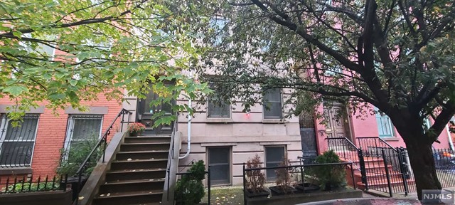 279 5th Street 1, Jersey City, New Jersey - 1 Bedrooms  
1 Bathrooms - 